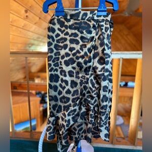 ⭐️Leopard Print Wrap Skirt sz small
